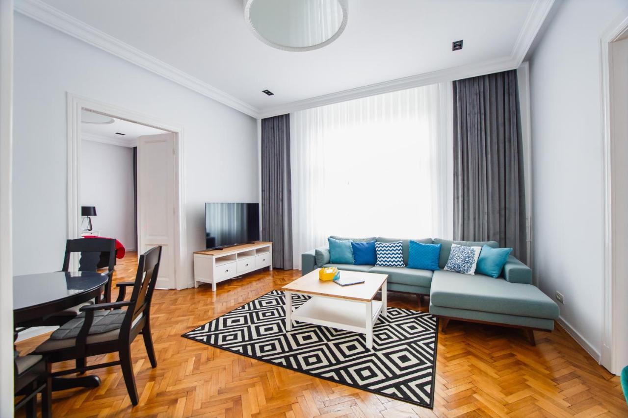 Spacious Riverviews Apartment Near Piata Unirii أرادايا المظهر الخارجي الصورة
