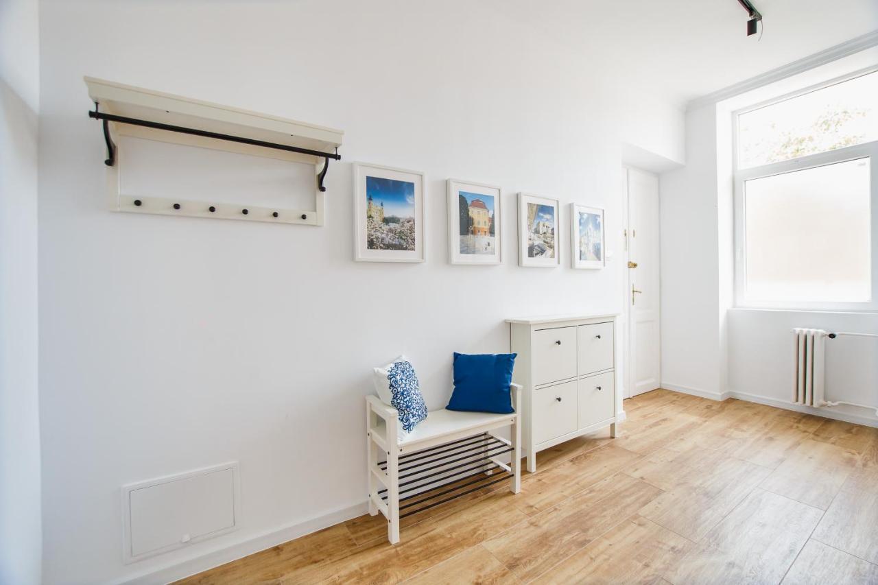 Spacious Riverviews Apartment Near Piata Unirii أرادايا المظهر الخارجي الصورة