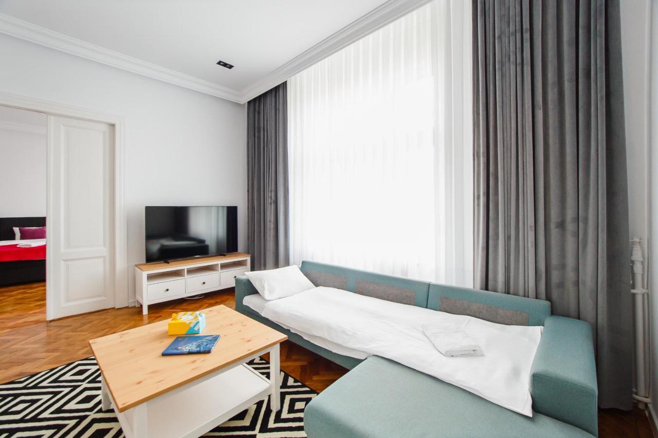 Spacious Riverviews Apartment Near Piata Unirii أرادايا المظهر الخارجي الصورة